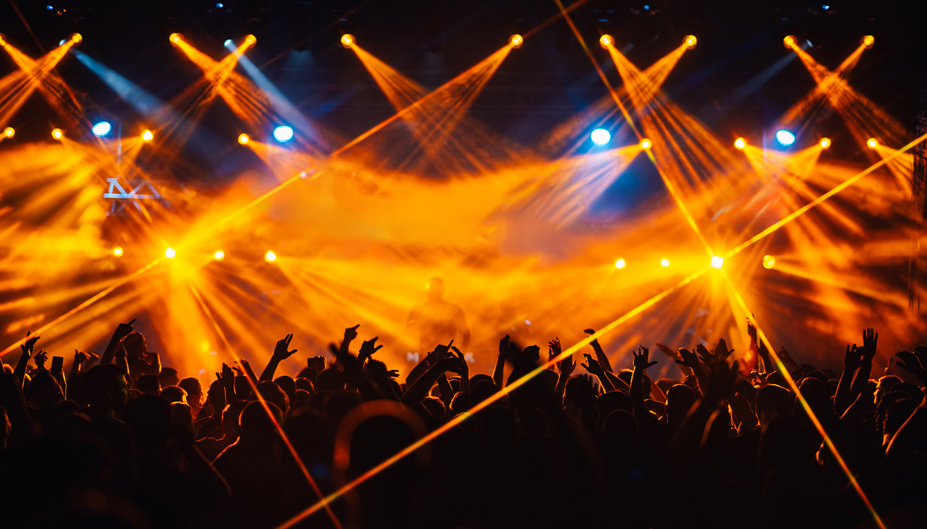 Pixel lighting animation for entertainment venue